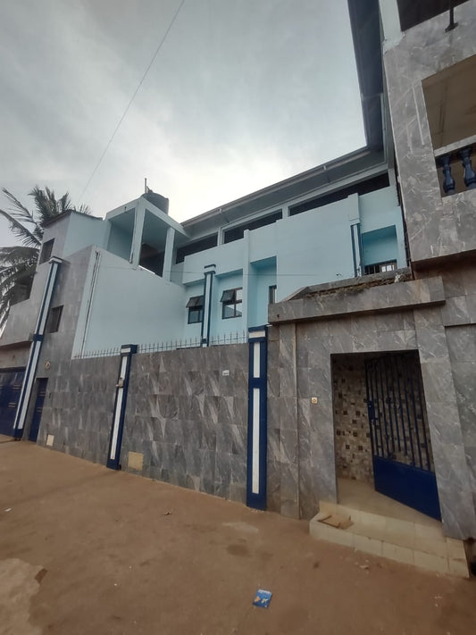 Villa Duplex à louer à Agoè – 900000 FCFA