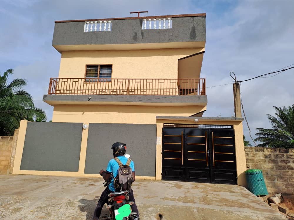 Immeuble de location à vendre à Adidogomé Apédokoè – 65 millions FCFA