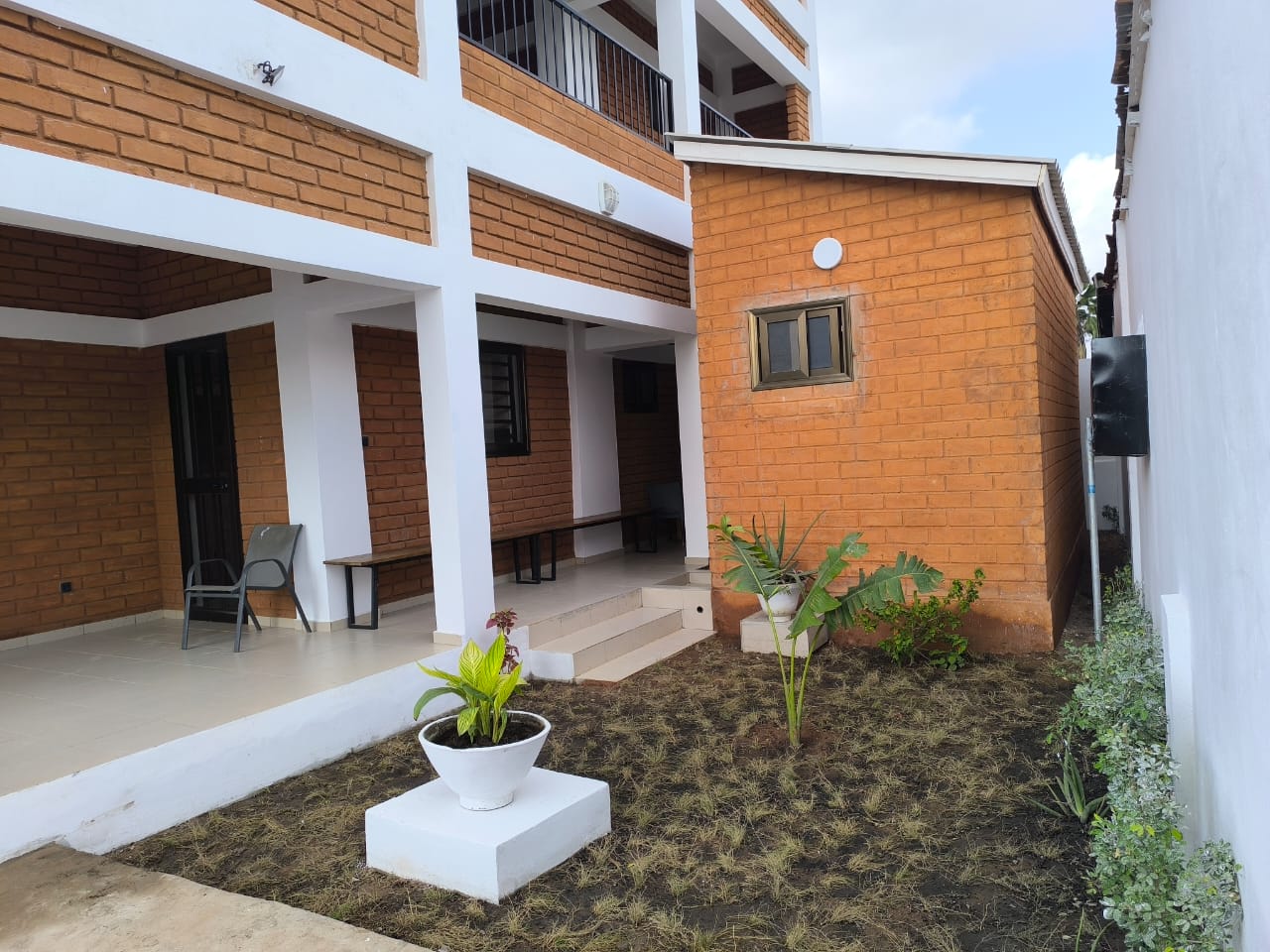 Villa à louer à Nyékonakpoè – 1 500 000 FCFA