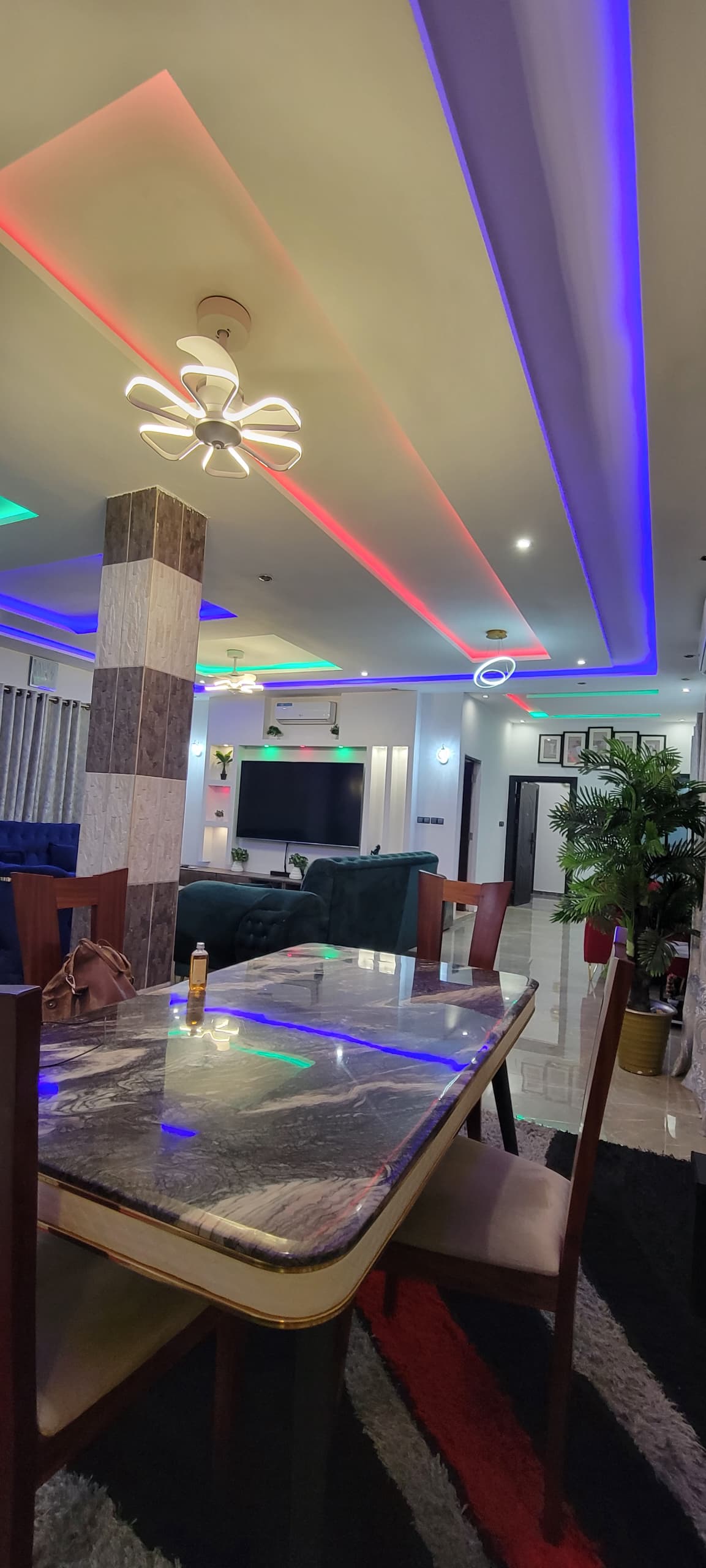 Villa 6 chambres sur 300 m² en vente à Agodeka – 150 millions FCFA