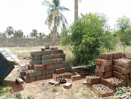 Terrain de 600 m² en vente en bordure de goudron à Agoè Legbassito – 45 millions FCFA