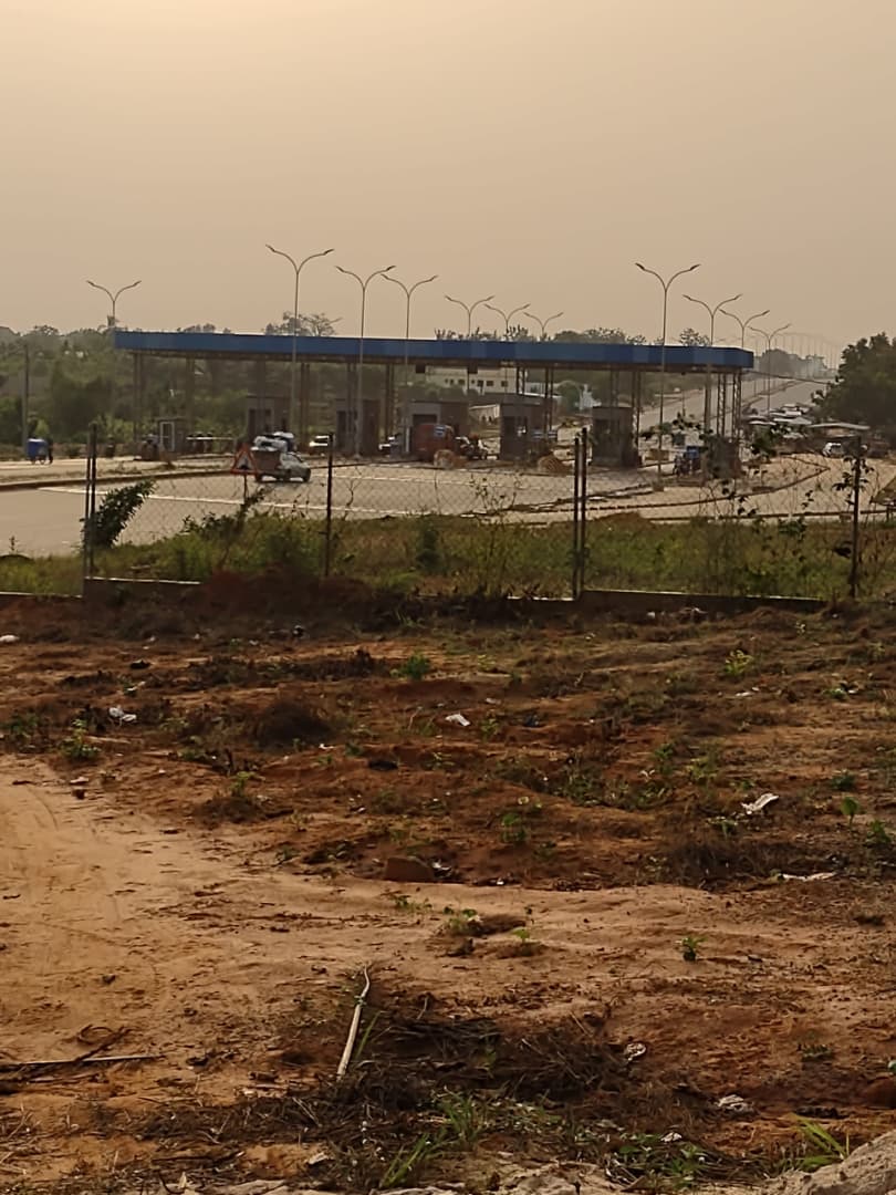 Terrain de 600 m² (1 lot) en vente à Aképé – 25 millions FCFA