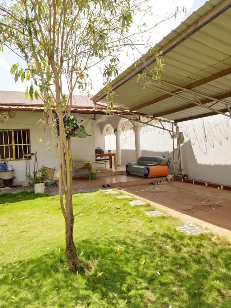 Villa 2 chambres en vente à Agoe Cacaveli, proche de l'école Mariam et Maarif – 115 millions FCFA