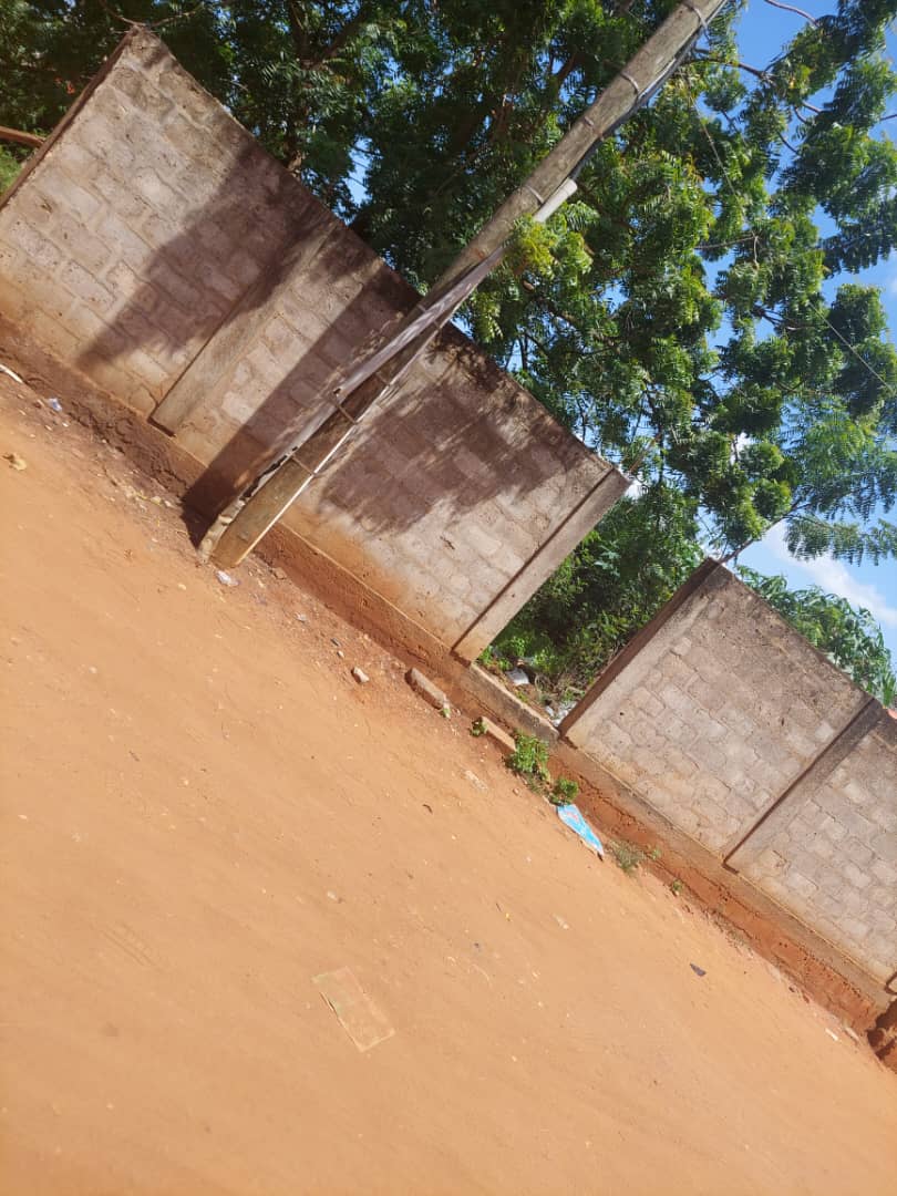 Terrain cloture avec titre foncier en vente a Agoe Fil'O PAC - 57 000 000 FCFA