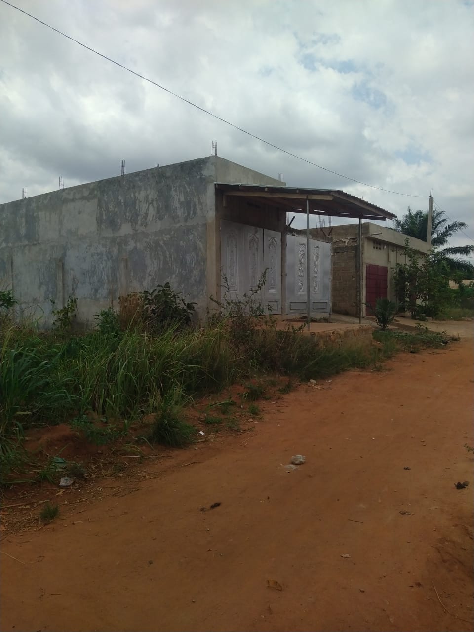 Terrain de 1 lot et ½ en vente à Apessito, quartier la Paix – 14,5 millions FCFA