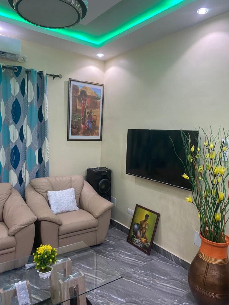 Chambre salon meublée à louer à Avédji – 250 000 FCFA