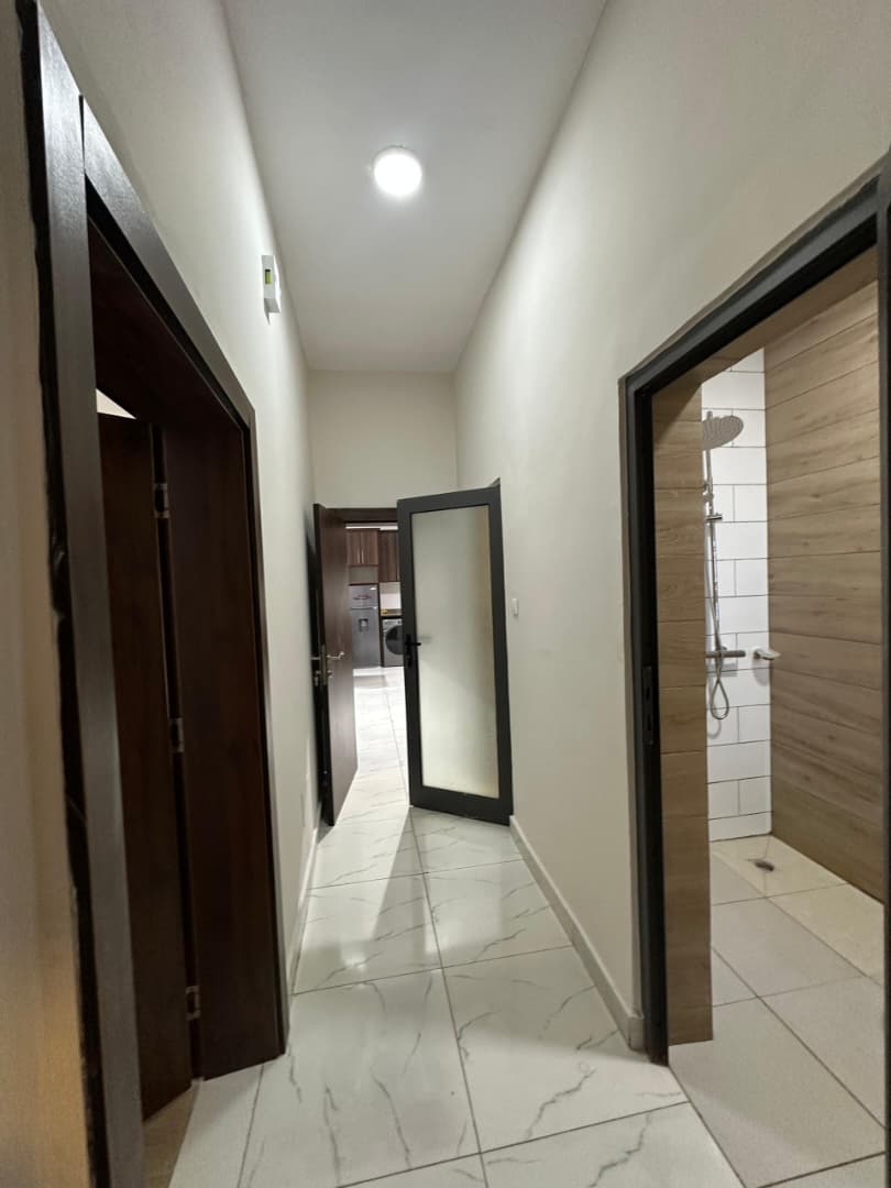Appartement meublé 2 chambres à louer à Cité Renaissance – 700000 FCFA