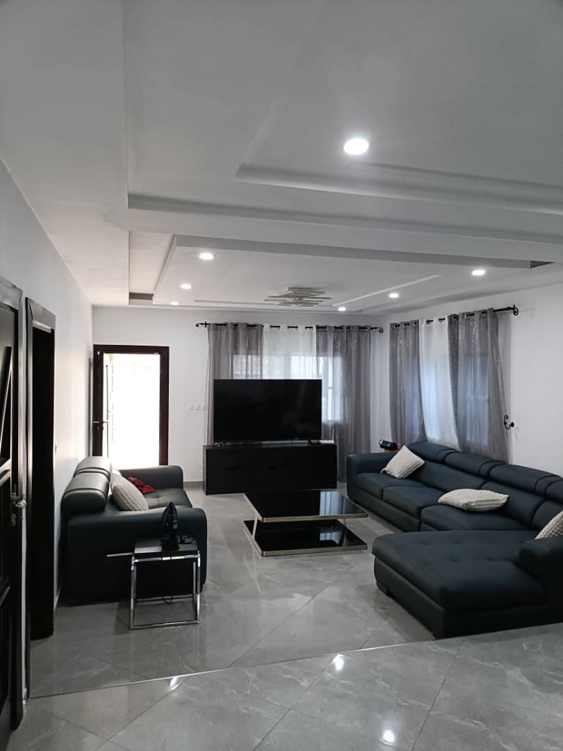 Villa à louer à Tokoin – 600000 FCFA
