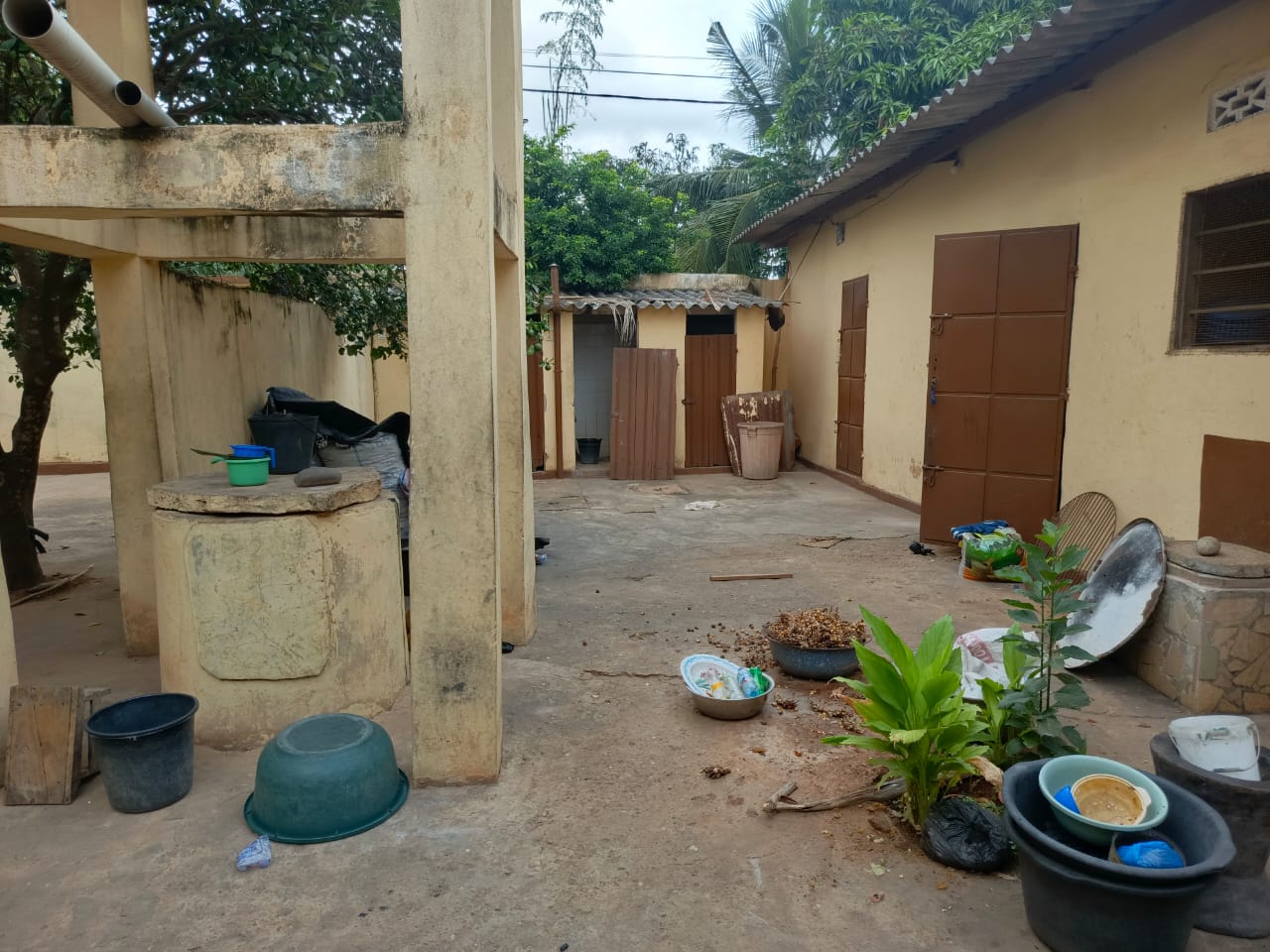 Maison en angle de 2 voies à Adidogomé Atilamonou à 200m du goudron – 27 millions FCFA