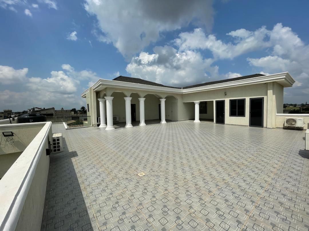 Villa à vendre à Calavi – 650 Millions FCFA