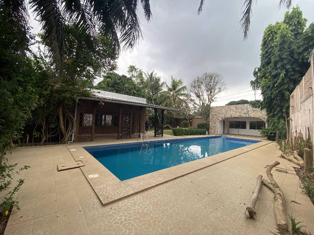 Villa à louer à Tokoin – 1.3 Millions FCFA