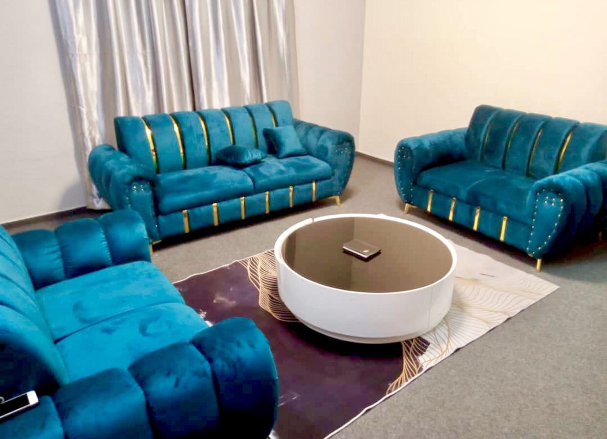 Appartement meublé 2 chambres salon à louer à Colombe de la Paix – 250000 FCFA/mois