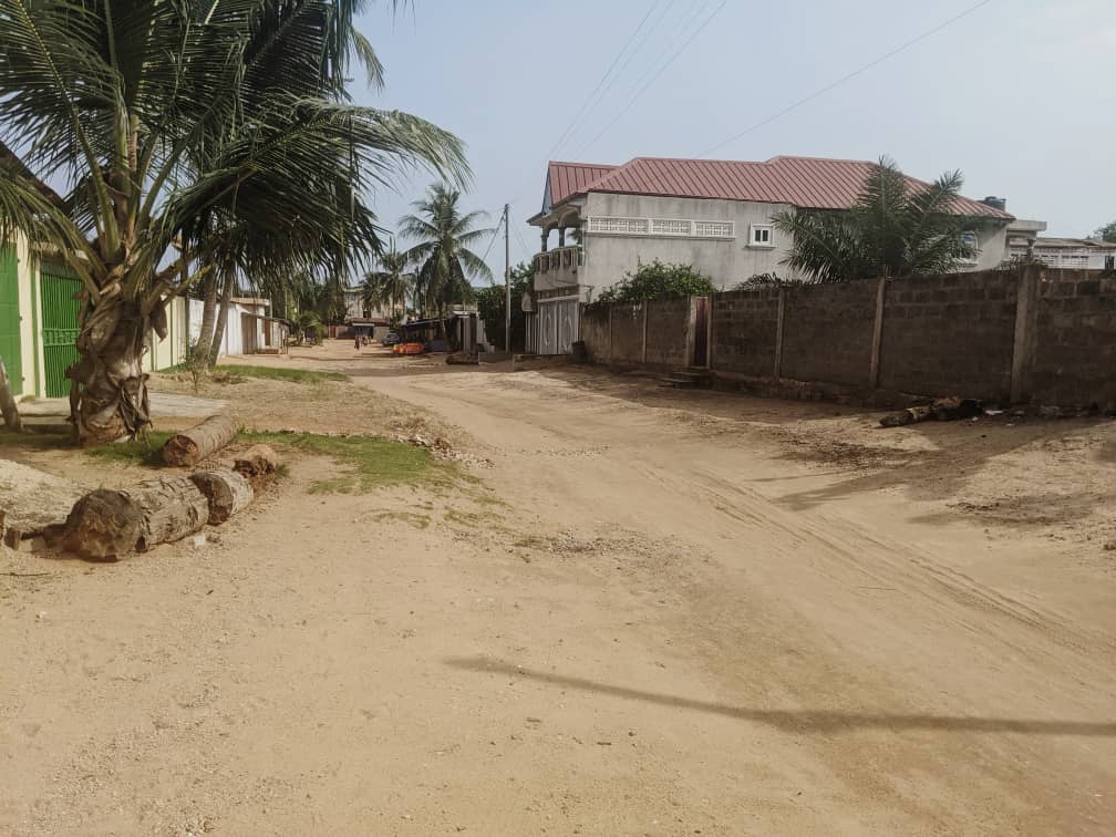 Terrain de 300 m² en vente à Adidogomé – 25 millions FCFA