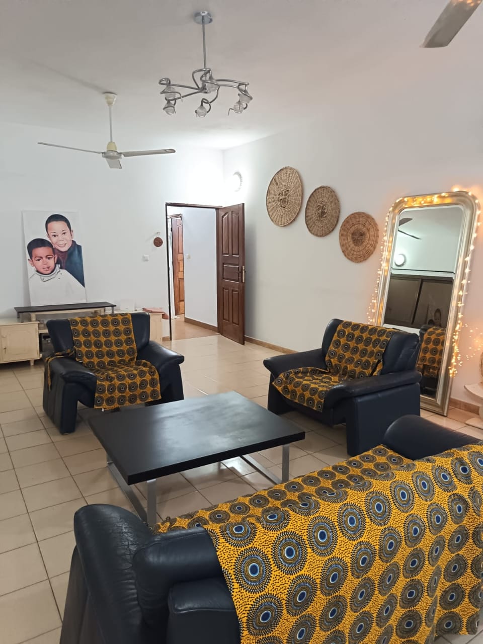 Appartement meublé 3 chambres à louer à Avepozo – 400 mille FCFA par mois