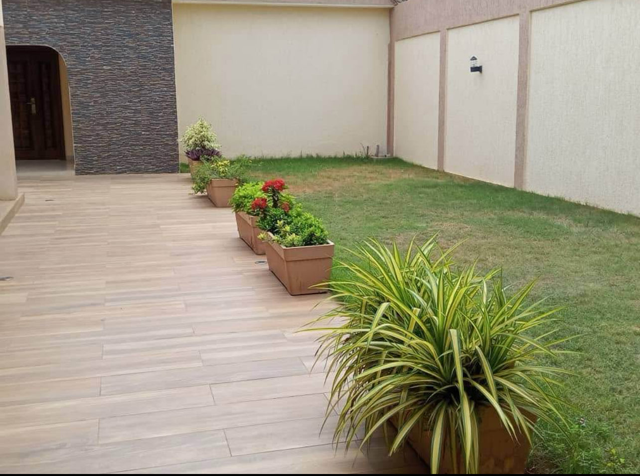 VILLA 4 PIÈCES À VENDRE À AGOÈ KOSHIGAN – PROXIMITÉ CLINIQUE BARAKAT | 1er TAMPON OTR