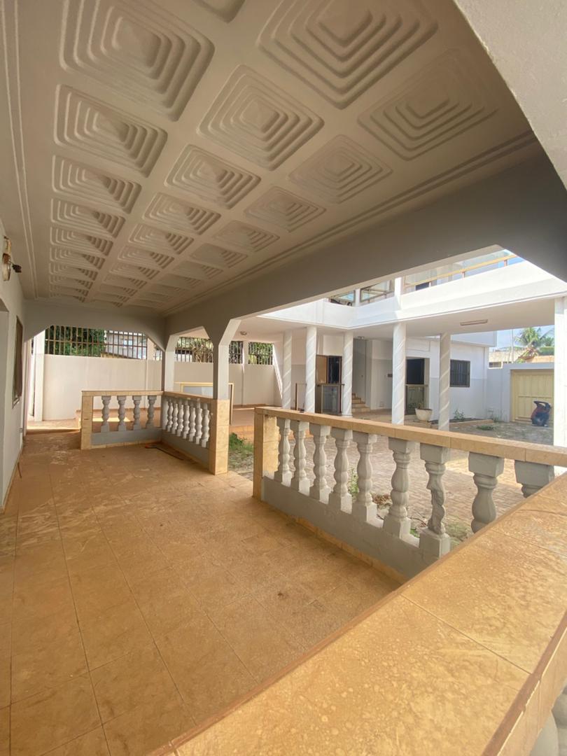 Villa 3 pièces en vente angle rue à Agoé Camp GP – 62 millions FCFA