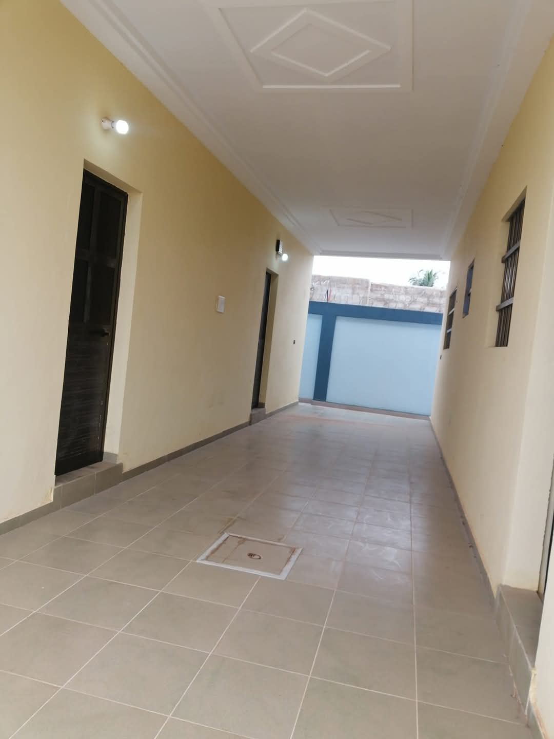 Villa 3 chambres de 600 m² en vente à SEGBE – 130 millions FCFA