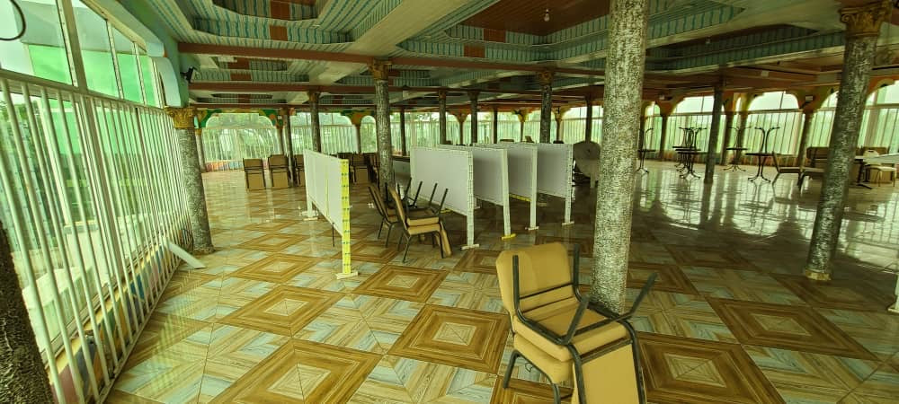 HÔTEL TRIPLEX À VENDRE À AGOÈ SOGBOSSITO – 1 Lot | TITRE FONCIER