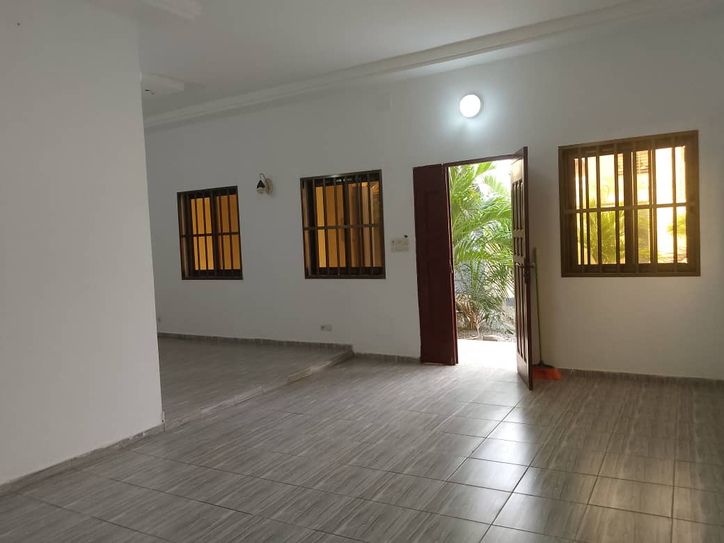 Villa 2 chambres en vente à Atigagomé Apédokoe – 70 millions FCFA