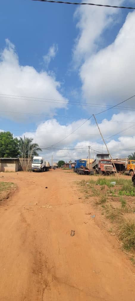 Terrain 1/2 lot en vente à Adetikopé – 8 millions FCFA