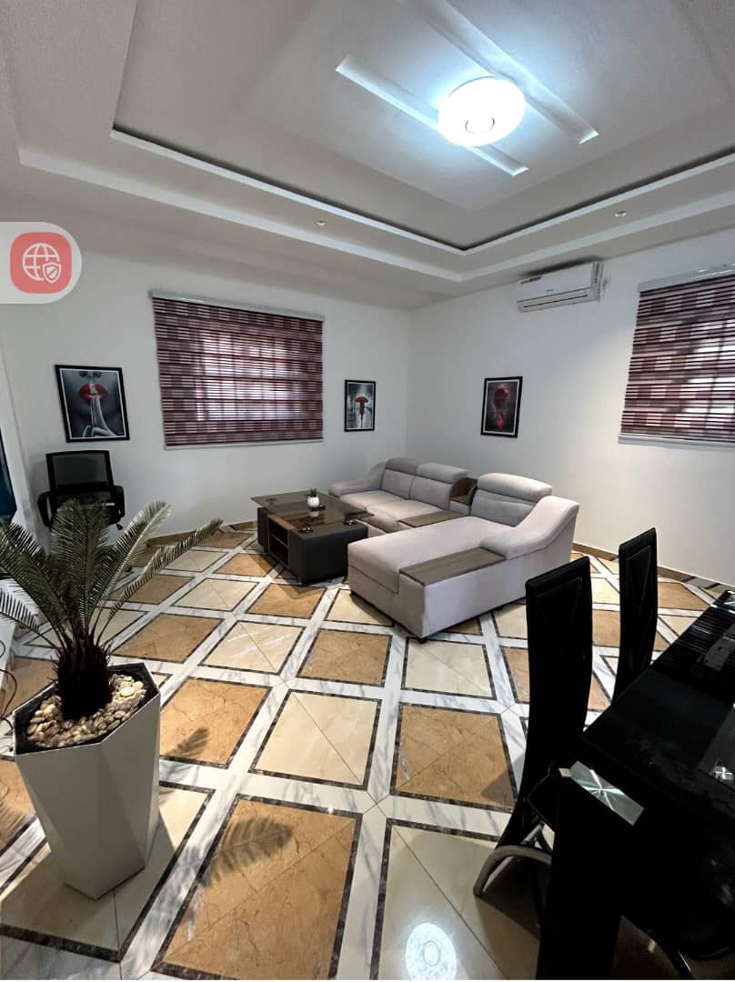 Appartement meublé chambre salon à louer à Attiégou – 450000 FCFA