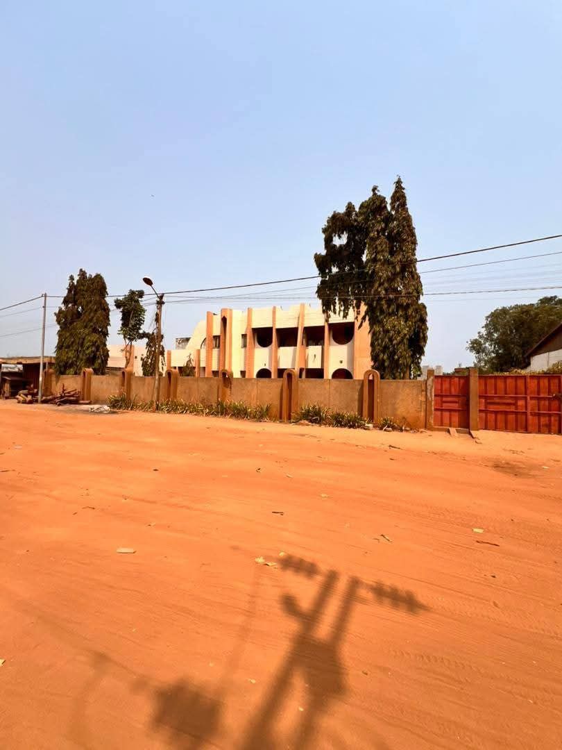 Terrain de 6 lots et demi à vendre à Baguida Luxolin – Prix à partir de 70 millions FCFA