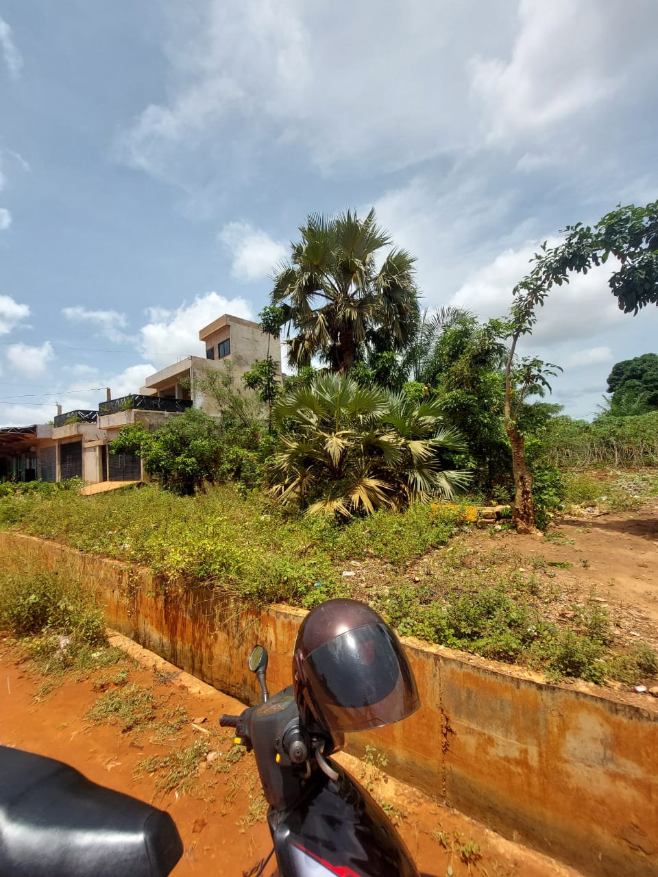 1/2 lot en vente à Agoè Sogbossito – 17 millions FCFA