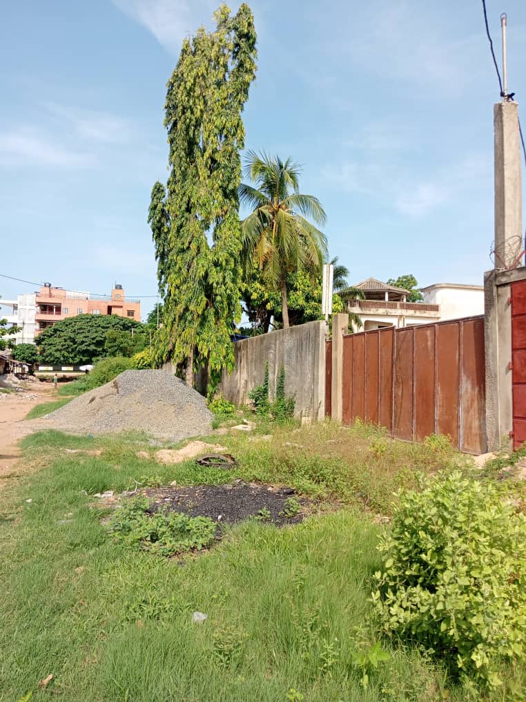 Terrain 1 lot en vente à Klikamé Attikoumé - 60 millions FCFA