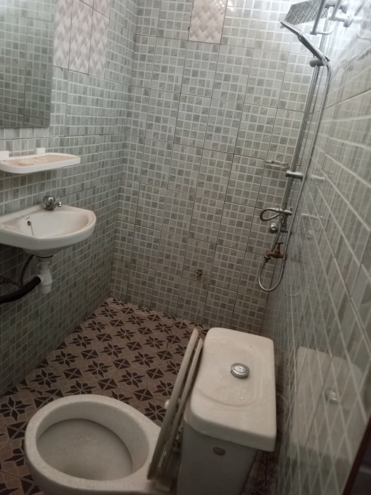 Villa 3 chambres en vente et location à Djidjolé – 27 millions FCFA