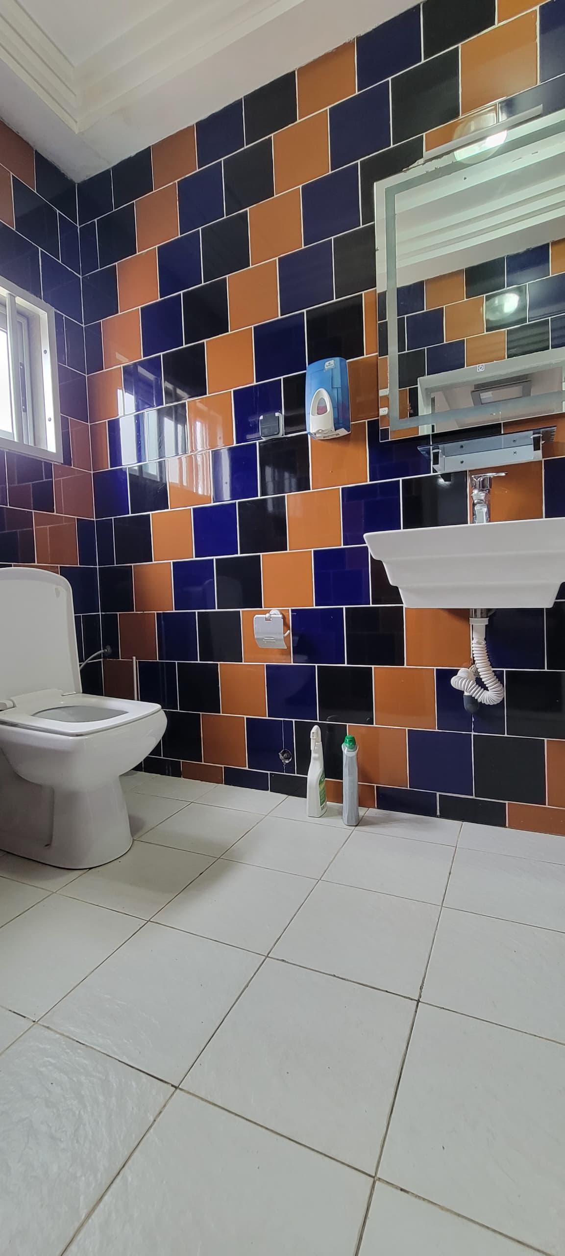 Appartement 1 chambre à louer meublé à Avepozo – 250 000 FCFA