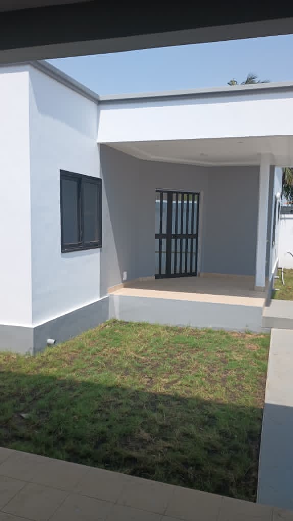 Villa à louer à Avepozo – 300000 FCFA