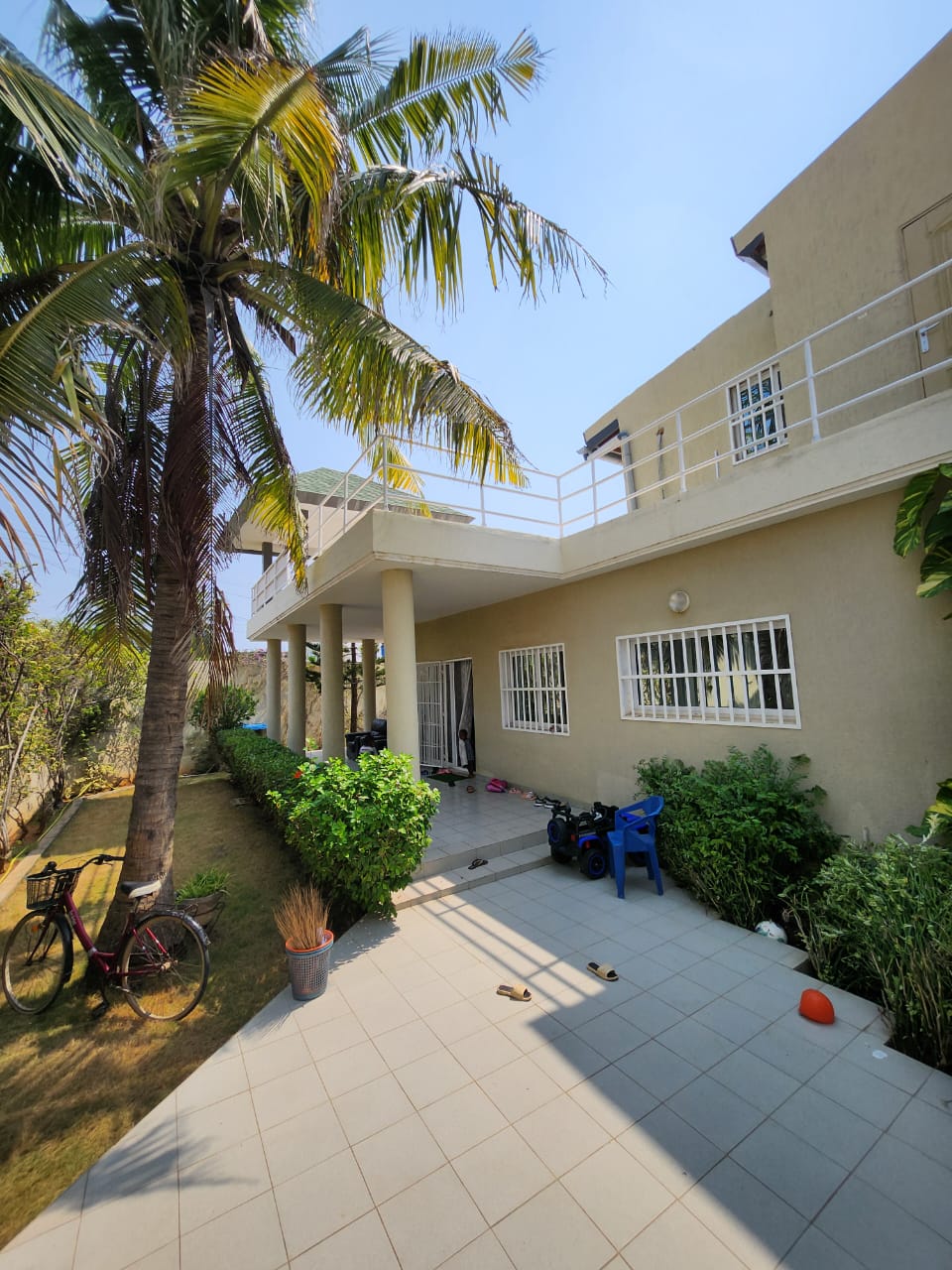 Villa duplex 6 chambres en vente à Baguida – 200 millions FCFA