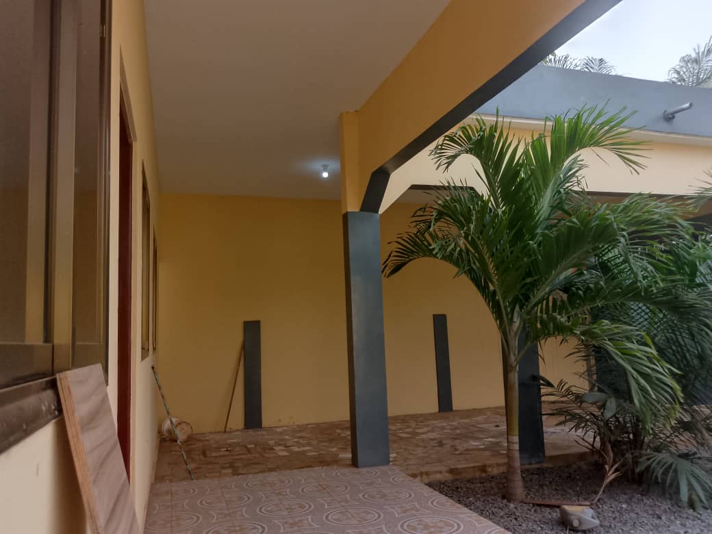 Villa 2 chambres en vente à Atigagomé Apédokoe – 70 millions FCFA