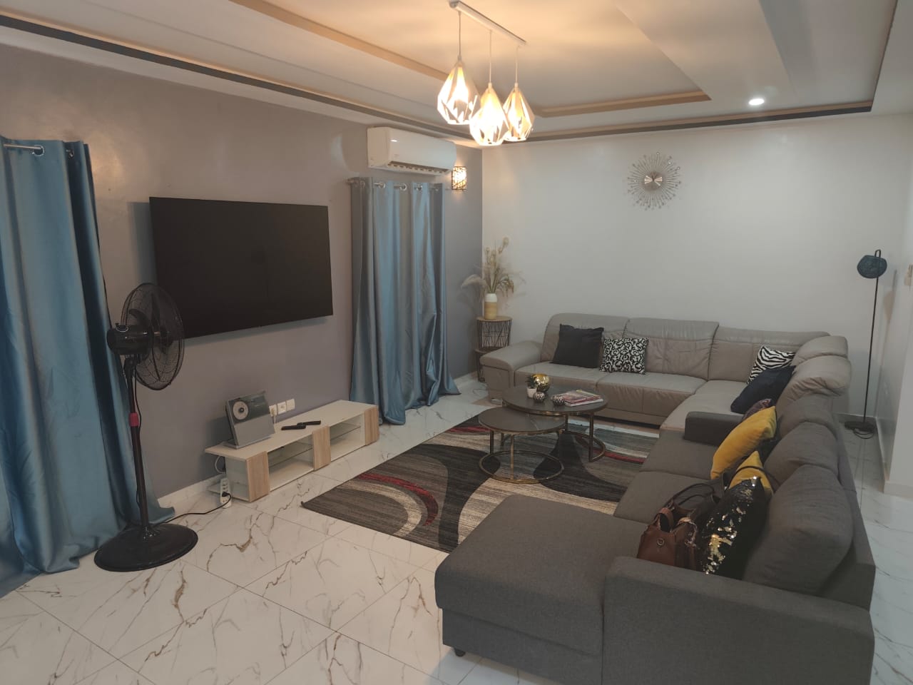 Villa duplex meublée à louer à Agoè Legbassito quartier Athiomé – 600 000 FCFA/mois