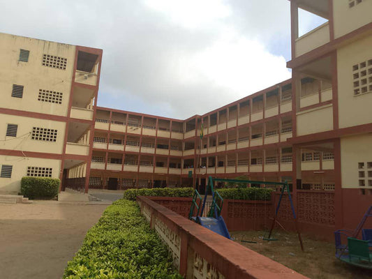 Immeuble scolaire R+3 opérationnel à vendre à Adidogomé – 1,3 Milliards FCFA