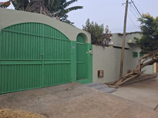 Villa basse cour 2 chambres à louer à Tokoin Super Taco – Loyer 200 000 FCFA