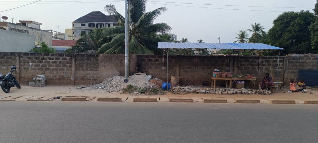 Terrain à vendre à Adidoadin – 150 Millions FCFA