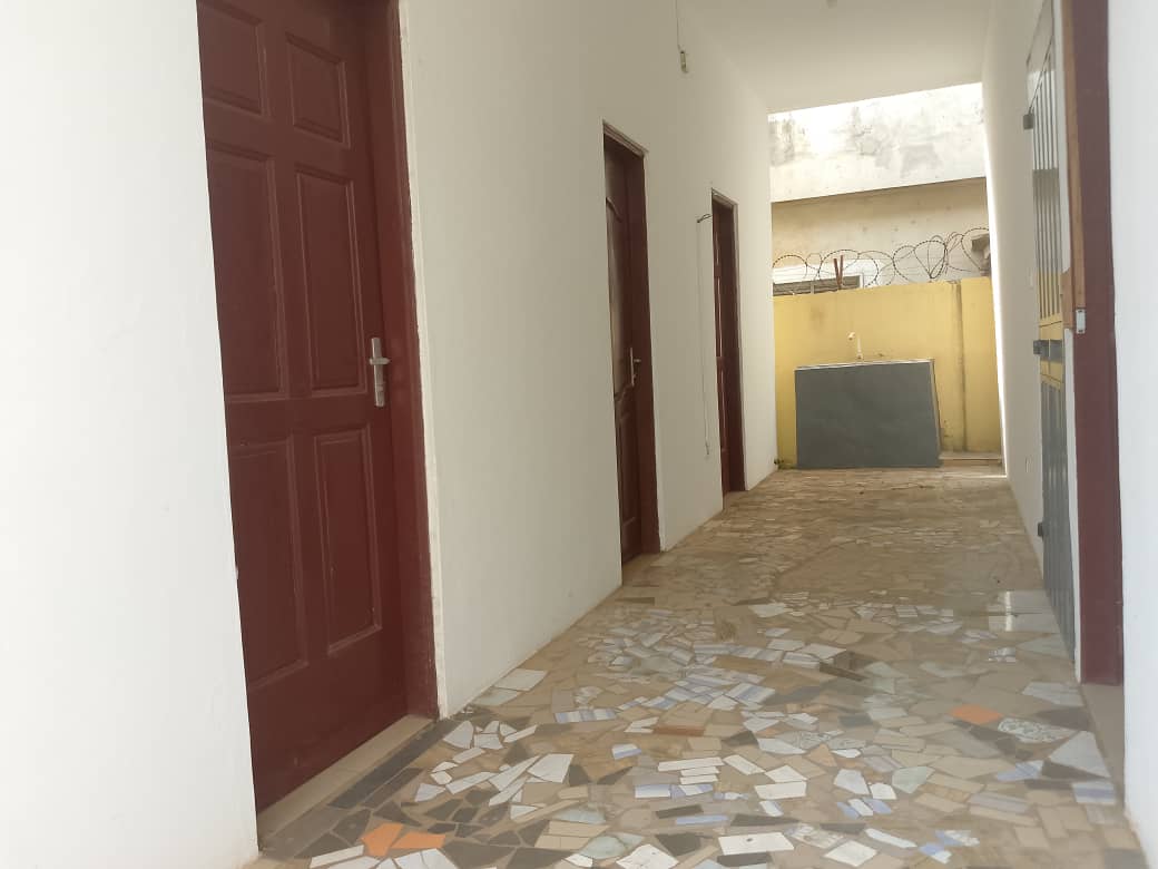 UNE VILLA À VENDRE À ADIDOGOMÉ APÉDOKOÈ