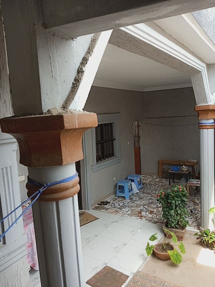 Villa 2 chambres en vente proche du goudron à Agovoudou – 45 millions FCFA