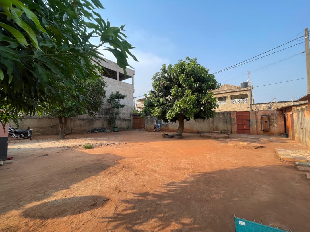 Terrain de 600 m² en vente à Hédzranawoé Sagboville – 65 millions FCFA
