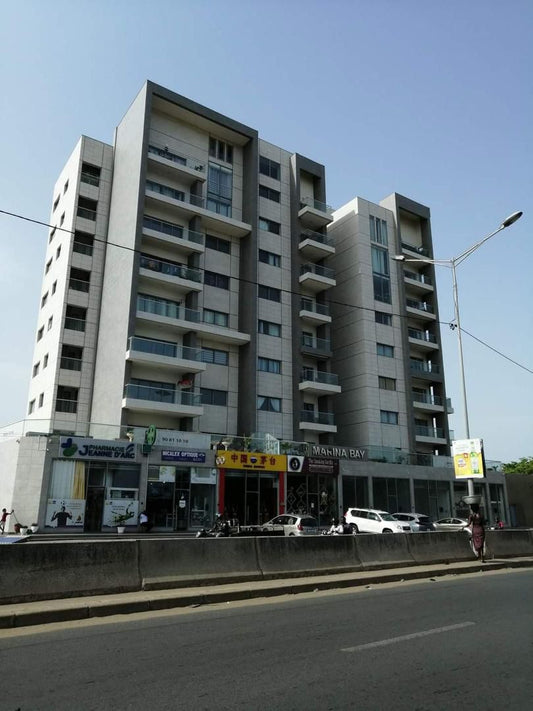 Immeuble R+8 en vente en bordure du boulevard du Mono à Assigamé – 15 milliards FCFA