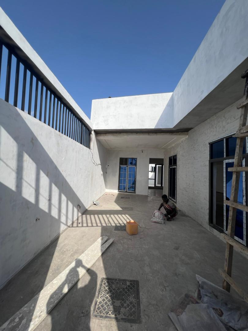 Mini villa 3 chambres en vente à Zanguéra – 28,5 millions FCFA