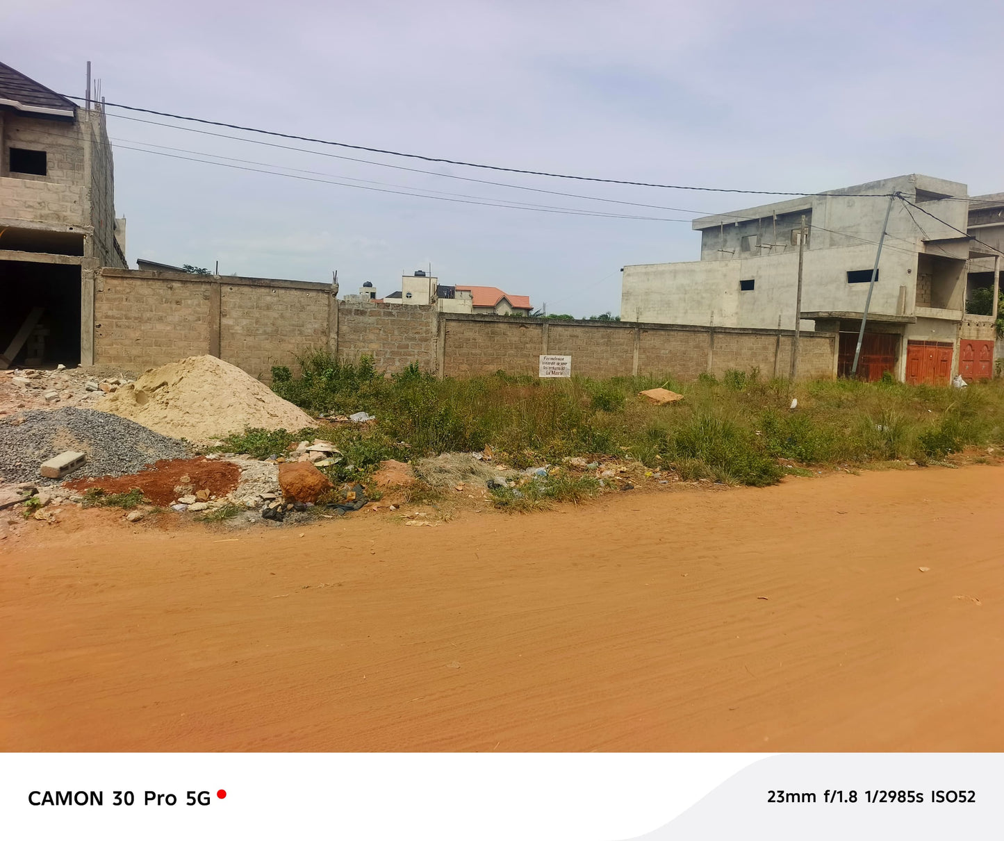 Terrain de 900 m² en vente en bordure de goudron à Agoè Legbassito – 70 millions FCFA