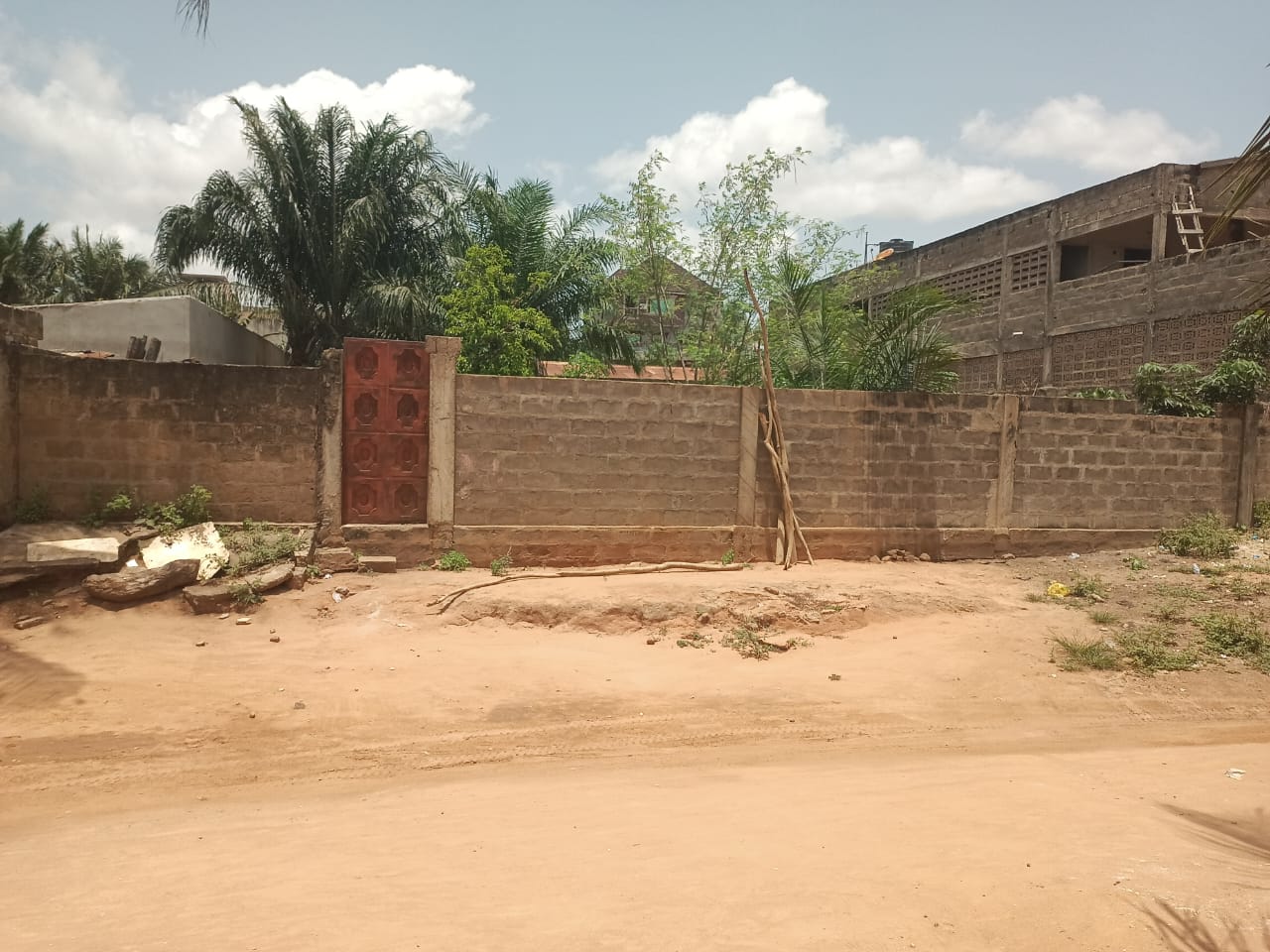 Terrain de 600 m² en vente à Avedji Margo – 30 millions FCFA