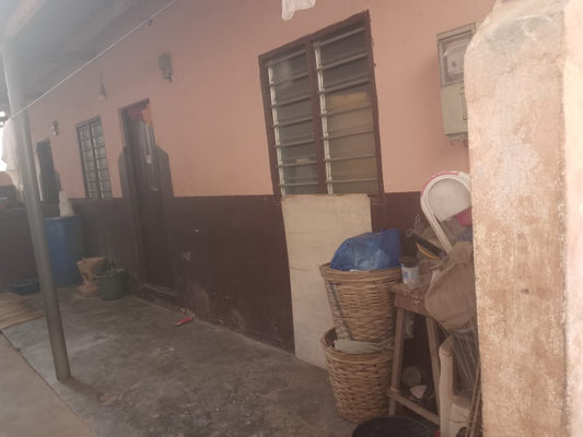 Maison de location en vente à Sagbado Logoté derrière l'école Sainte Andrée – 25 millions FCFA