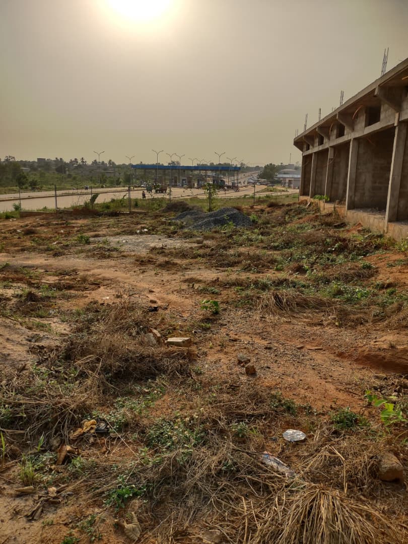 Terrain à vendre à Aképé – 25000000 FCFA