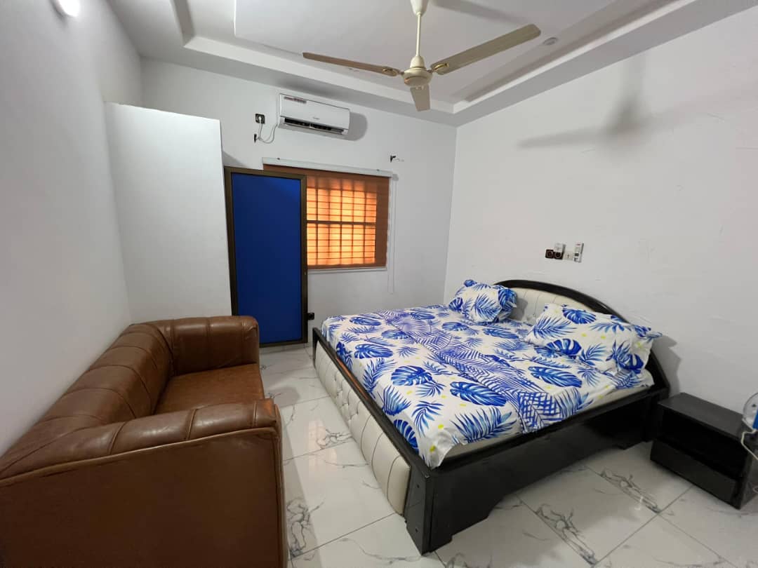 Immeuble 4 niveaux en vente à Agoé Sogbossito – 95 millions FCFA