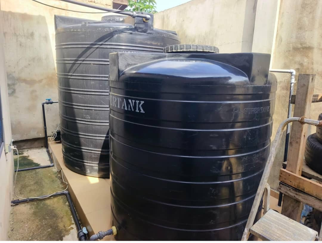 À VENDRE – Usine de pure water + villa 8 pièces à Adidogomé Sagbado | 1 lot | 300 m du goudron | 80 millions FCFA