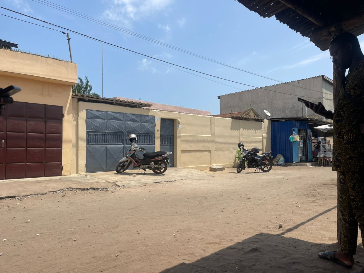 *UNE VILLA À VENDRE À NYÉKONAKPOÈ*