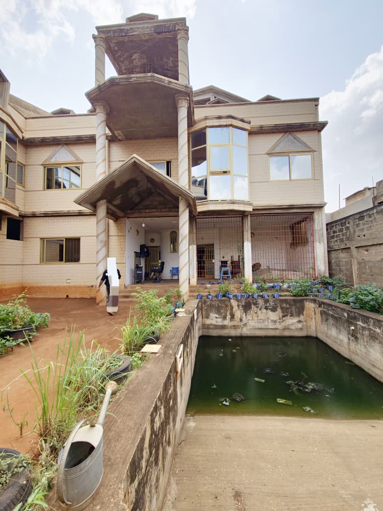 Villa à vendre à Attiégou – 380 Millions FCFA